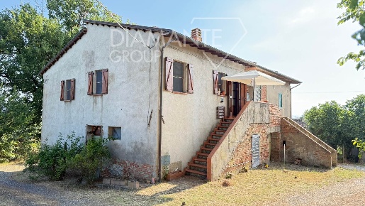 Foto Rustico a Castiglione del Lago Petrignano di 294 m² con 10 locali