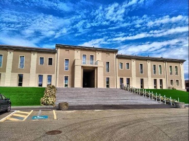 Foto Ufficio in via statale 110, Medolla Centro di 92 m² con 4 locali