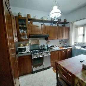 Foto Casa indipendente a Calci Centro di 150 m² con 9 locali in vendita