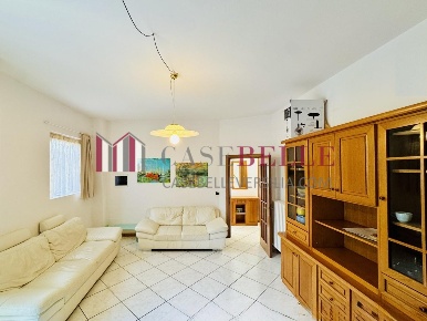 Foto Villa bifamiliare a Pietrasanta di 110 m² con 4 locali in vendita