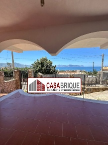 Foto Appartamento in Via Sant'Isidoro Monte, Bagheria Aspra di 98 m²