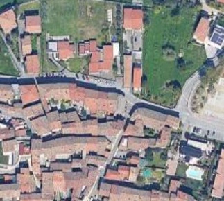 Foto Appartamento in Via Trento, San Felice del Benaco Centro di 67 m²