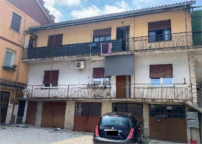 Foto Appartamento in Via Cima Campodavanti, Chiampo di 63 m² con 4 locali