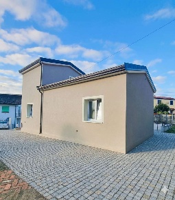 Foto Appartamento a Sarzana di 110 m² con 4 locali in vendita