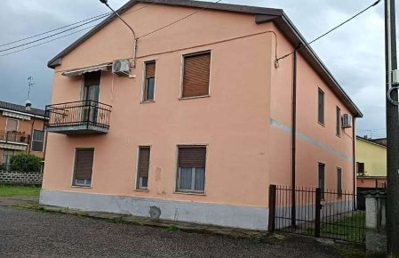 Foto Appartamento in Via TICINO 18, Mulazzano Quartiano di 81 m² all'asta