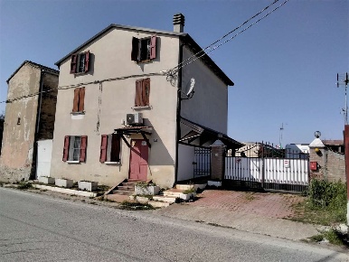 Foto Appartamento in Strada San Bernardino 74, Novellara San Bernardino