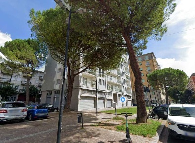 Foto Appartamento in Piazzale dei Cappuccini 9, Lecco di 94 m² con 3 locali