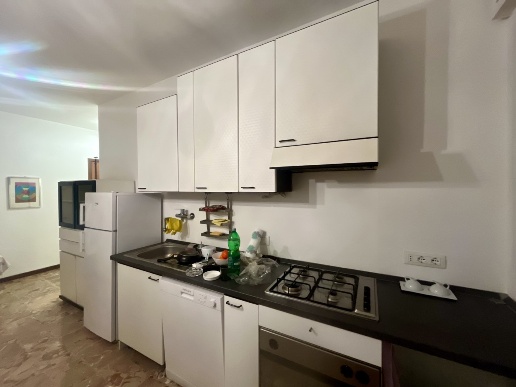 appartamento in affitto a Massa in zona Marina di Massa