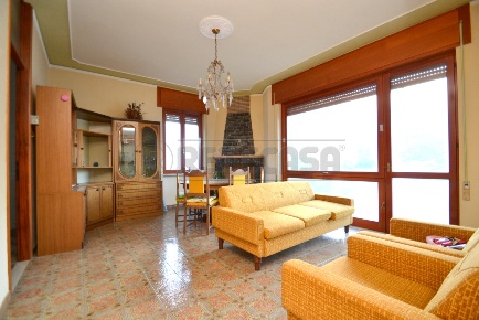 Foto Villa singola a Recoaro Terme Centro di 200 m² con 7 locali in vendita