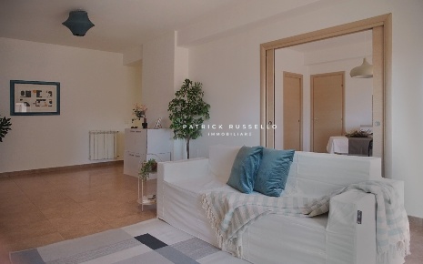 Foto Appartamento in Via Cartesio 12, Gela Centro di 142 m² con 6 locali