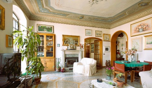 Foto Appartamento a La Spezia Migliarina di 141 m² con 7 locali in vendita