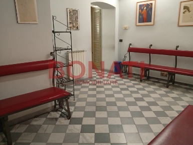 Foto Ufficio a La Spezia Centro Storico di 83 m² con 4 locali in vendita