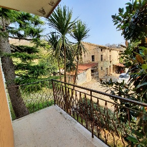 Foto Casa indipendente a Ripatransone di 550 m² con 20 locali in vendita