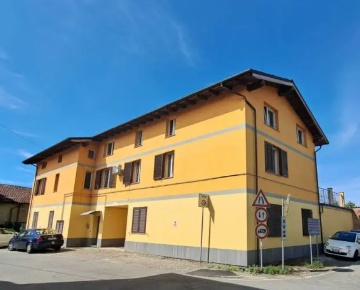 Foto Appartamento in Via Cesare Viazzi 7, Predosa Centro di 91 m² all'asta