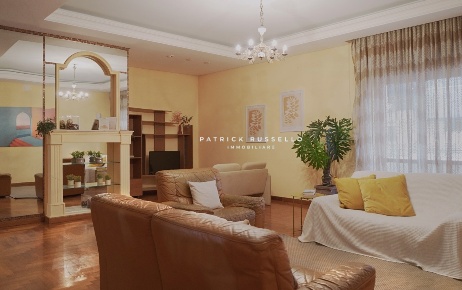 Foto Appartamento in Via Lussemburgo 32, Gela Centro di 130 m² con 6 locali