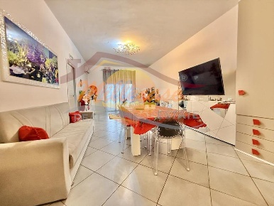 Foto Appartamento in Viale Tica, Siracusa Tica - Zecchino di 100 m²