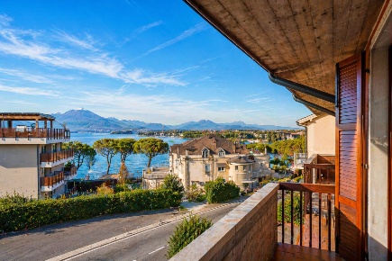 Foto Attico in Lungolago Mazzini, Peschiera del Garda di 237 m² in vendita
