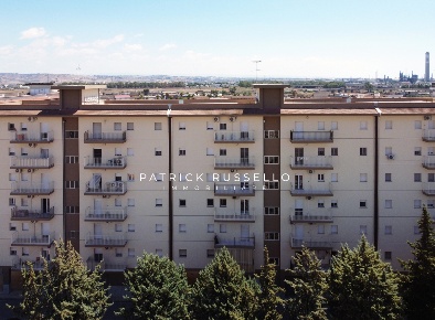 Foto Appartamento in Via Navari 7, Gela Centro di 121 m² con 6 locali