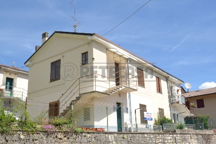 Foto Appartamento a Valdagno Centro di 60 m² con 4 locali in vendita