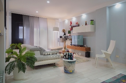 Foto Appartamento in Via Cartesio 46, Gela Centro di 131 m² con 5 locali