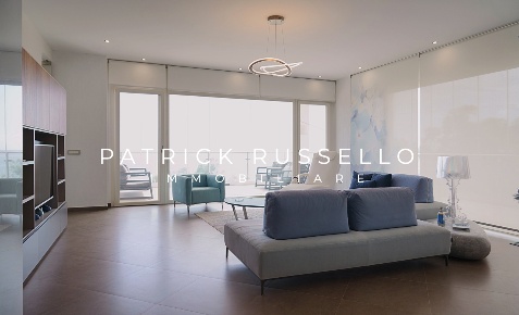 Foto Appartamento in Via Europa 147, Gela Centro di 168 m² con 6 locali