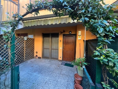 Foto Appartamento in Via Segantini, Barlassina di 50 m² con 2 locali