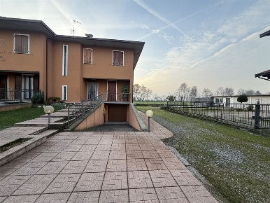 Foto Villa bifamiliare in VIA NAZZARO E CELSO, Torre Pallavicina Villanuova