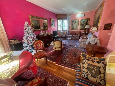 Foto Appartamento a Monza di 148 m² con 4 locali in vendita