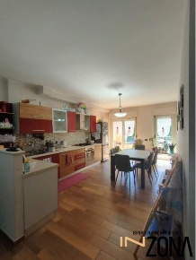 Foto Appartamento in Piazza Ferrari, Montorio al Vomano di 115 m²