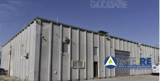 Foto Capannone industriale in VIA PALLADE, Latina Pantanaccio di 883 m²