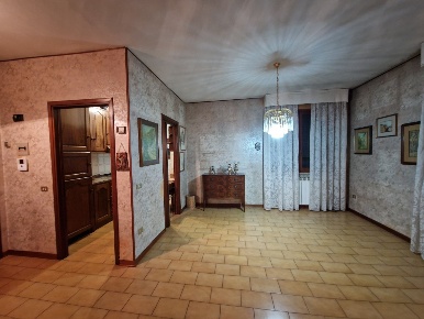 Foto Appartamento in Via Giacomo Matteotti  13, Lucca Sant'Anna di 110 m²