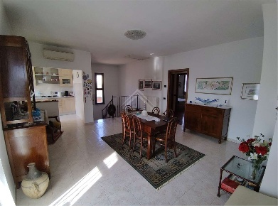 Foto Appartamento a Reggio nell'Emilia di 160 m² con 7 locali in vendita