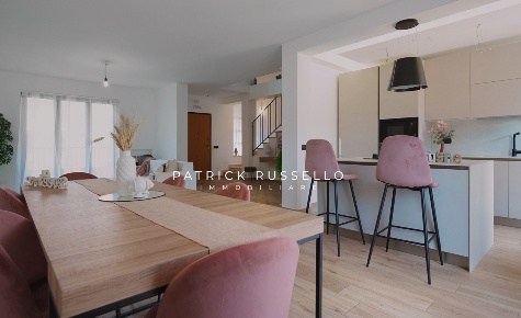 Foto Villa singola in Via Tina Pica 55, Gela di 158 m² con 8 locali