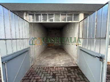 Foto Posti auto a Banchette di 15 m² in vendita