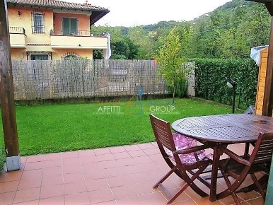 Foto Villa a schiera in Via Gabbiano 38, Massa Romagnano di 120 m²