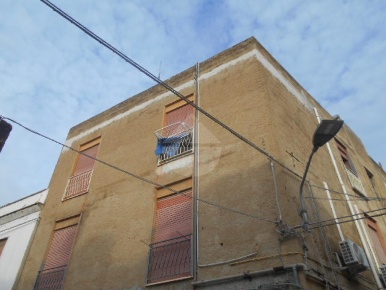 Foto Appartamento in Via Trento, Castelvetrano Centro di 90 m² con 5 locali