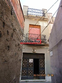 Foto Casa indipendente in -, Biancavilla di 150 m² con 6 locali in vendita