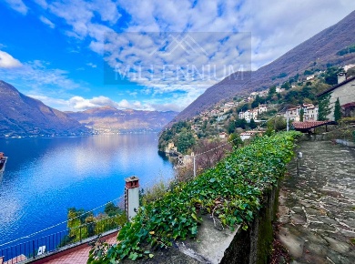 Foto Appartamento a Nesso Centro di 90 m² con 3 locali in vendita