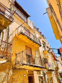 Foto Appartamento in Vicolo Mercede 6, Agrigento Centro Storico di 110 m²