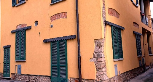 Foto Appartamento in Via Donato Dossi, Cornate d'Adda Centro di 105 m²