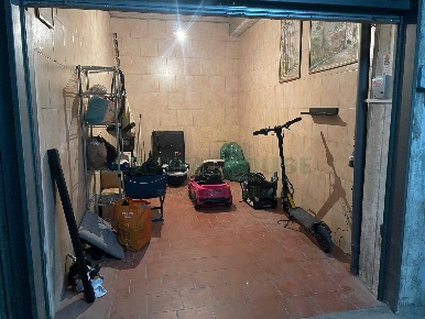 Foto Box a Mercogliano di 15 m² con 1 locali in vendita