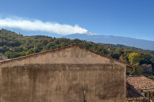 casa indipendente in vendita a Castiglione di Sicilia