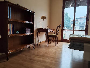 Foto Appartamento a Massa Centro di 225 m² con 9 locali in vendita