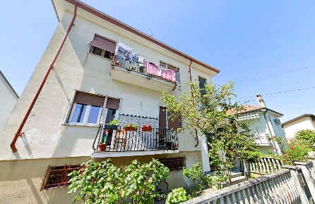 Foto Appartamento a Mortara Centro di 98 m² con 4 locali in vendita