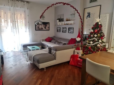 Foto Appartamento a Carrara Avenza di 130 m² con 5 locali in vendita