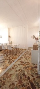Foto Appartamento a Carrara Marina di Carrara di 90 m² con 4 locali