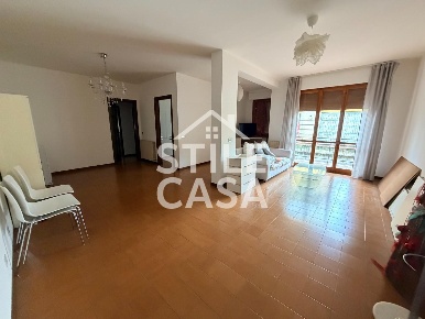 Foto Appartamento a Altopascio Altopascio Centro di 97 m² con 6 locali