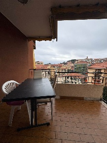 Foto Appartamento a Ventimiglia di 120 m² con 4 locali in vendita