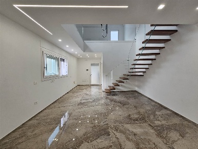 Foto Ufficio a Mesagne di 109 m² con 4 locali in affitto