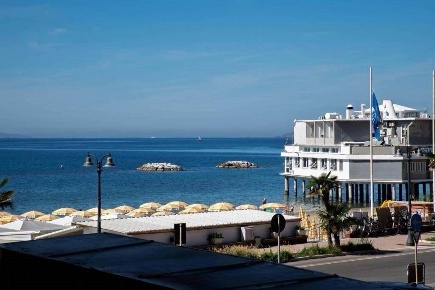 Foto Appartamento a Follonica Centro di 80 m² con 4 locali in vendita